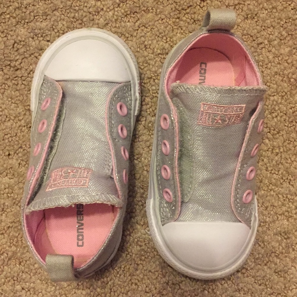 Toddler Girl Converse Size 6 Metallic Grey, Pink
